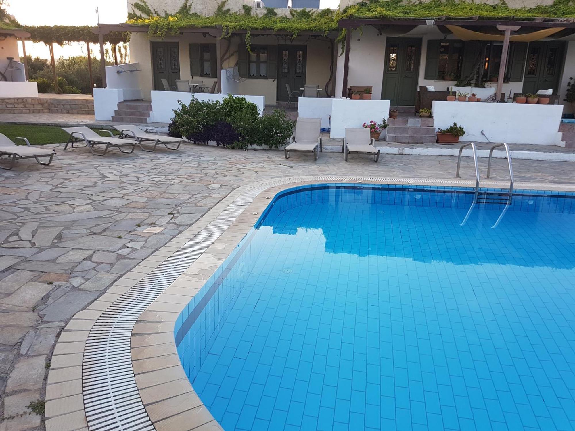 Aeolus Pool Apts Palekastro Luaran gambar